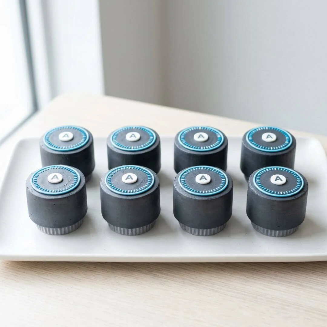 The Smart Speaker Mini Cakes